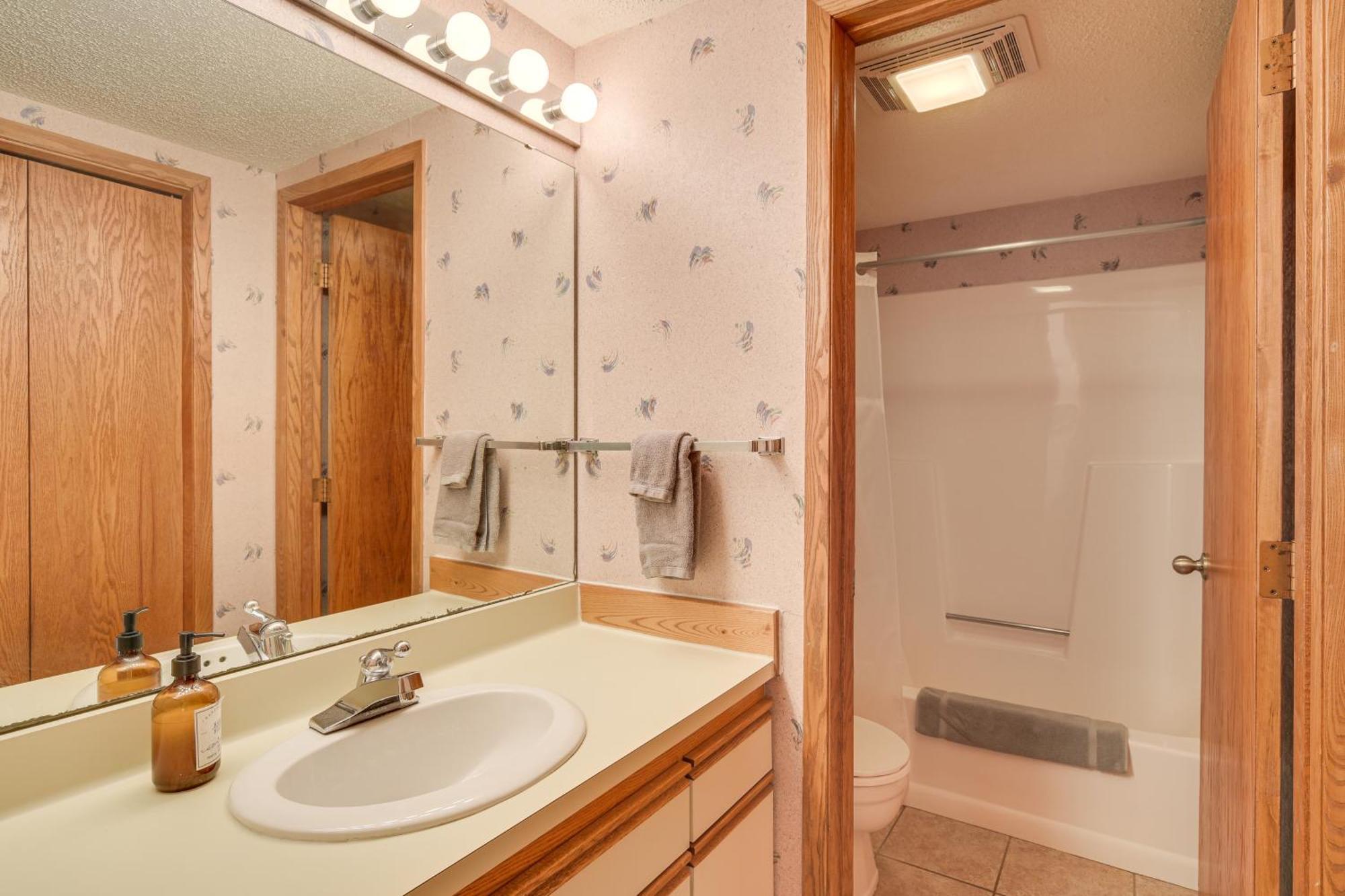 Cozy Alpine Escape Ski-Inandout At Lutsen Mtns Luaran gambar
